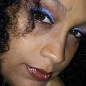 Meet your Posher, Ana